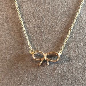 Sweet Gold bow necklace